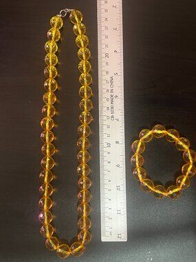 Big shiny crystal bead necklace and bracelet